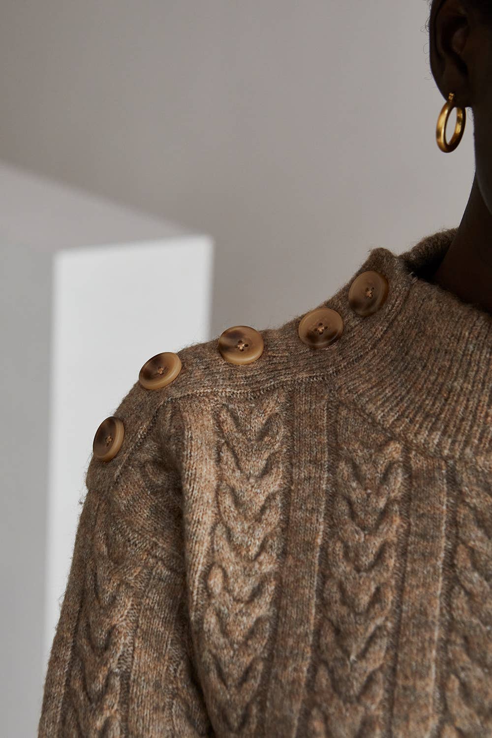 BRIGETTE Crop Sweater レディース Latte Crop Sweater – BRIDGET COLLECTION