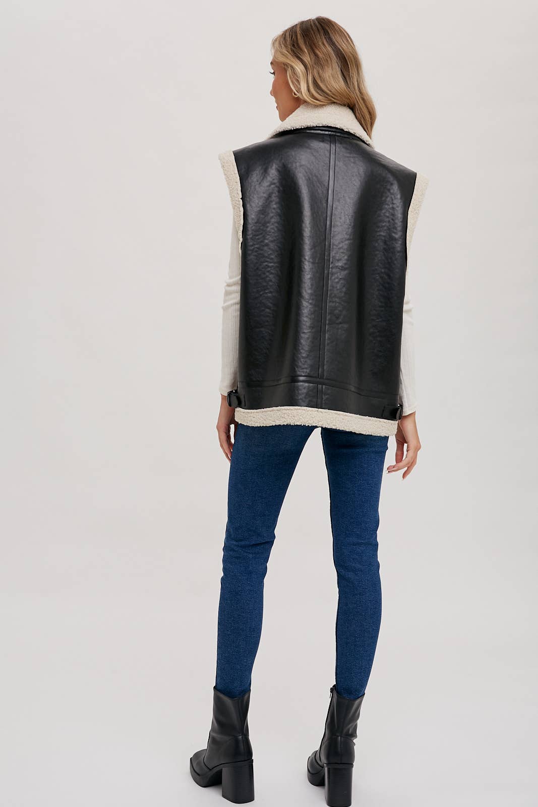 関税なし 送料無料 LEAHTER SHEARLING VEST ec39306658720dcdb90f745a1814ad
